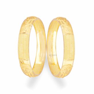 Circle Gold Bangle
